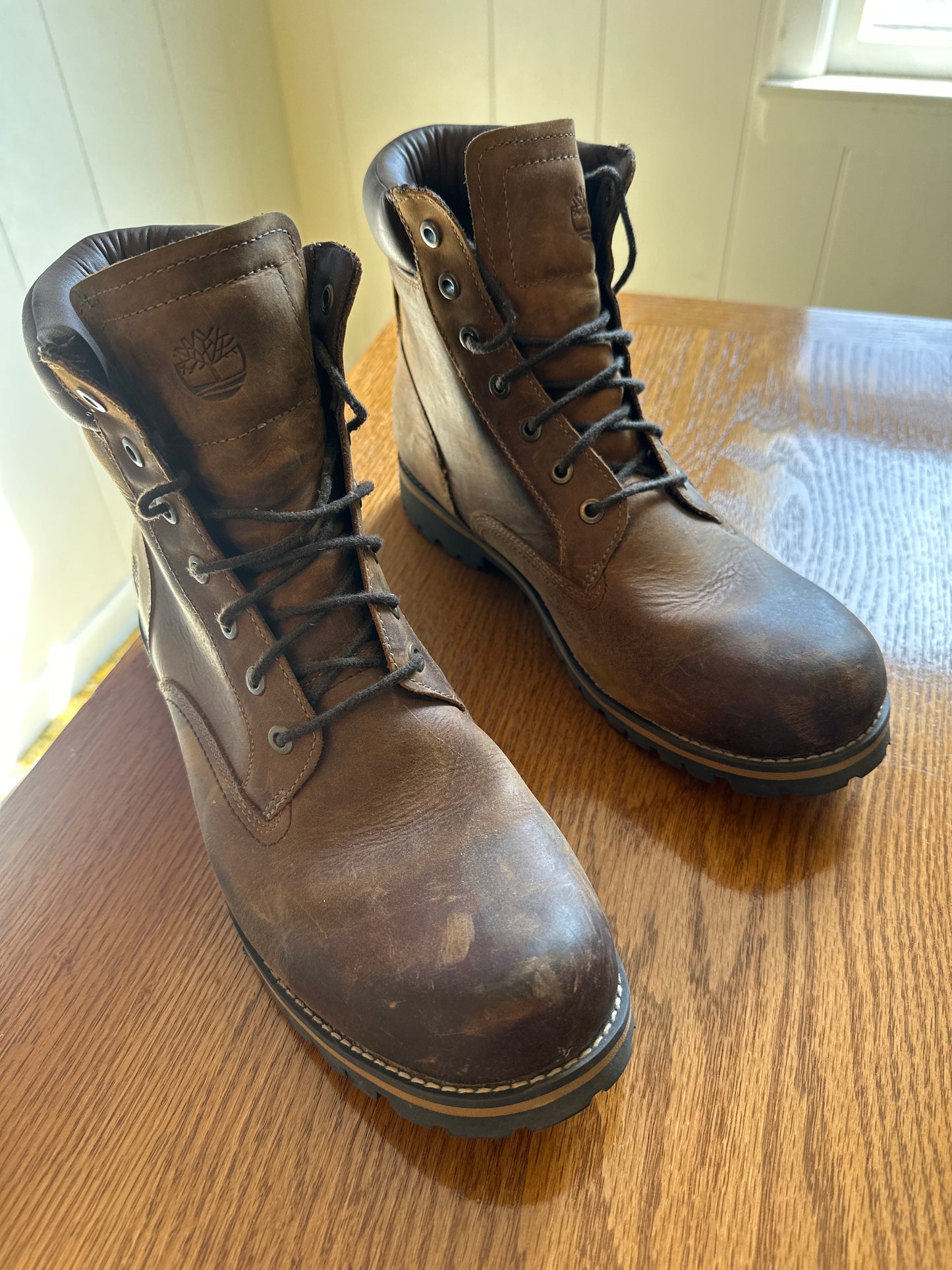 Men’s Mint condition Timbaland Earthkeeper industrial boots