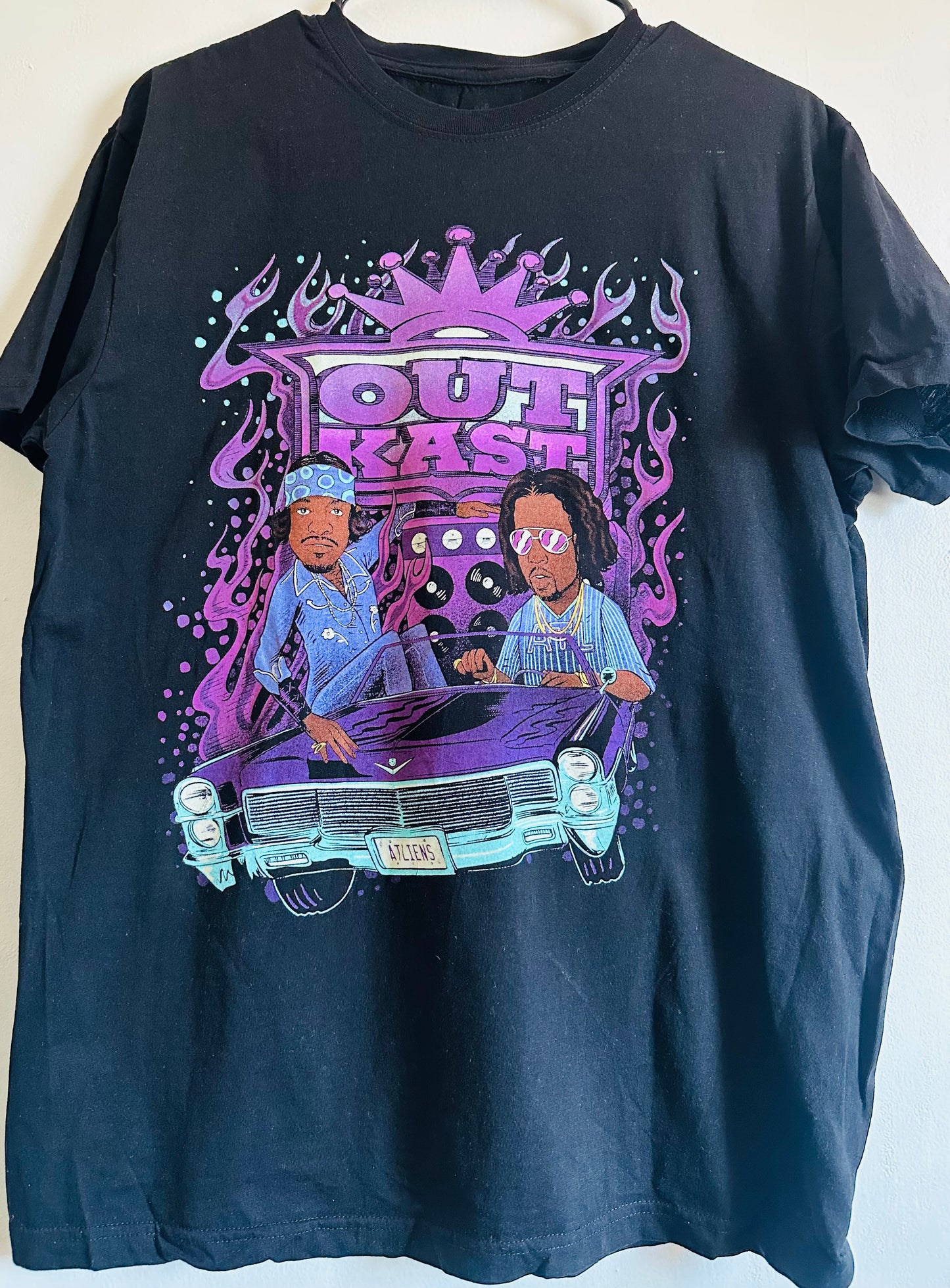 Men’s Large Graphic Novelty OutKast Hip Hop T-Shirt